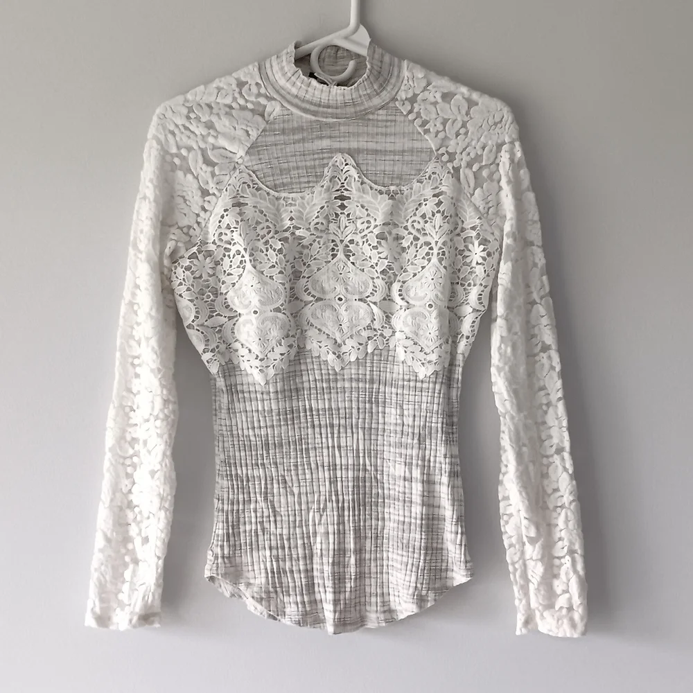 Venus Lace Long-Sleeve Mock Neck Ribbed Knit Top Ivory Ecru Grey Sheer Medium